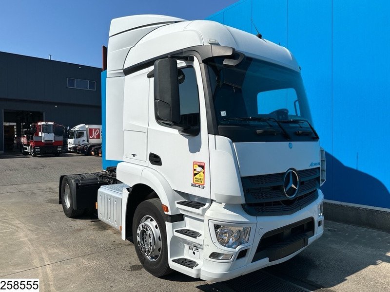 Mercedes-Benz Actros 1843 EURO 6 - Tractor: foto 3 Mercedes-Benz Actros 1843 EURO 6 - Tractor: foto 3