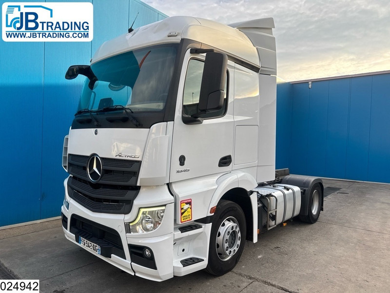 Mercedes-Benz Actros 1845 EURO 6 - Tractor: foto 1 Mercedes-Benz Actros 1845 EURO 6 - Tractor: foto 1