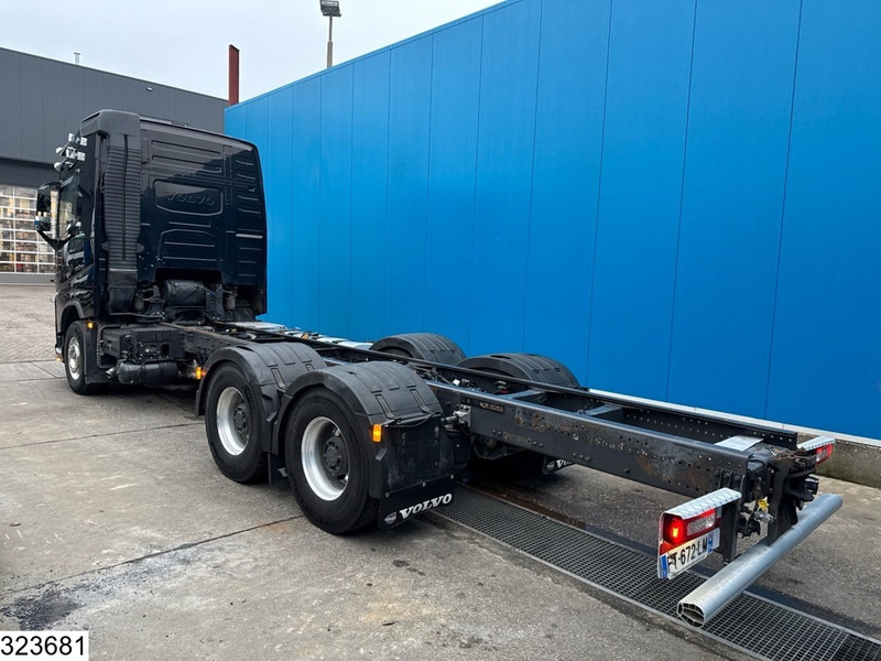 Volvo FH16 750 6X4, EURO 6, Retarder, PTO - Camião chassi: foto 4 Volvo FH16 750 6X4, EURO 6, Retarder, PTO - Camião chassi: foto 4