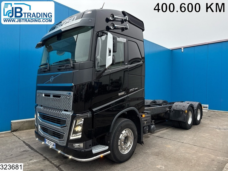 Volvo FH16 750 6X4, EURO 6, Retarder, PTO - Camião chassi: foto 1 Volvo FH16 750 6X4, EURO 6, Retarder, PTO - Camião chassi: foto 1