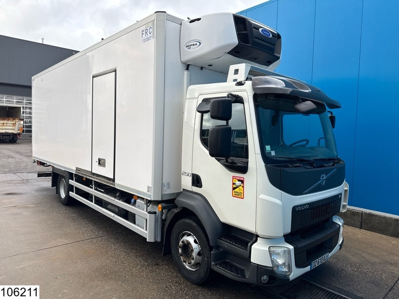Volvo FL 250 EURO 6, Carrier, Meat hanging rails - Camião frigorífico: foto 3 Volvo FL 250 EURO 6, Carrier, Meat hanging rails - Camião frigorífico: foto 3