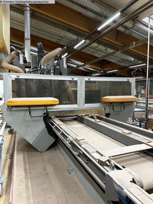 SCM Routech R 3000 - Centro de usinagem CNC para madeira: foto 5 SCM Routech R 3000 - Centro de usinagem CNC para madeira: foto 5