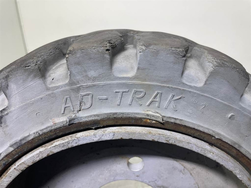 ATN PIAF1000R-Solideal 406/127-266.7 (16x5x10.5)-Tire - Jantes e pneus para Máquina de construção: foto 3 ATN PIAF1000R-Solideal 406/127-266.7 (16x5x10.5)-Tire - Jantes e pneus para Máquina de construção: foto 3