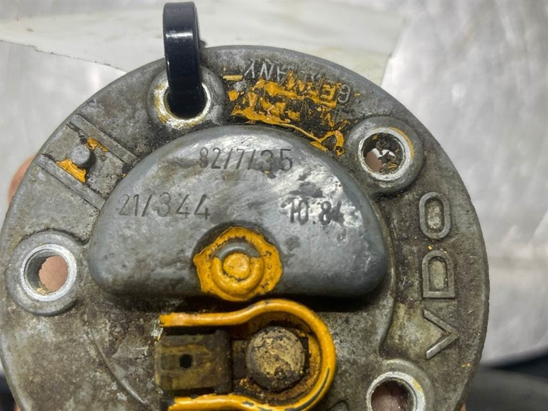 Ahlmann AL6 - Fuel indicator/Tankschwimmer/Tankvlotter - Estrutura/ Châssis para Máquina de construção: foto 4 Ahlmann AL6 - Fuel indicator/Tankschwimmer/Tankvlotter - Estrutura/ Châssis para Máquina de construção: foto 4