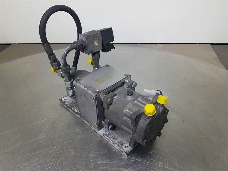 Ahlmann AS50-Konvekta KL2AT/4 12V-Compressor/Kompressor - Motor para Máquina de construção: foto 3 Ahlmann AS50-Konvekta KL2AT/4 12V-Compressor/Kompressor - Motor para Máquina de construção: foto 3