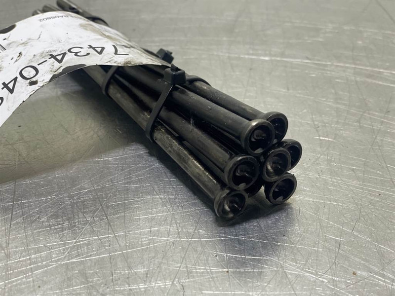 Ahlmann AS900-Cummins B3.3T-Push rods/Stößelstange - Motor para Máquina de construção: foto 3 Ahlmann AS900-Cummins B3.3T-Push rods/Stößelstange - Motor para Máquina de construção: foto 3