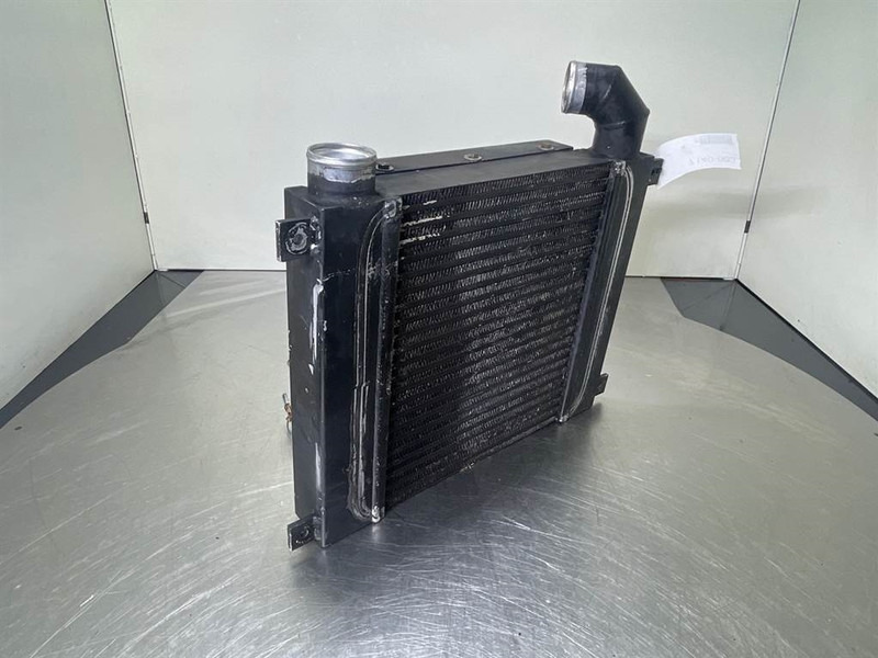 Motor para Máquina de construção Ahlmann AZ14-4108508A/4181460A-Cooler/Kühler/Koeler: foto 6 Motor para Máquina de construção Ahlmann AZ14-4108508A/4181460A-Cooler/Kühler/Koeler: foto 6