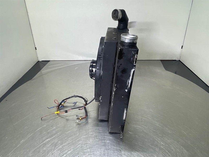 Motor para Máquina de construção Ahlmann AZ14-4108508A/4181460A-Cooler/Kühler/Koeler: foto 7 Motor para Máquina de construção Ahlmann AZ14-4108508A/4181460A-Cooler/Kühler/Koeler: foto 7