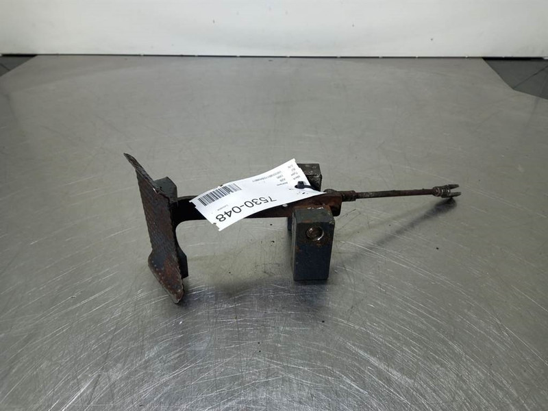 Ahlmann AZ6-4139691K-Pedal/Zwenkpedaal - Cabine e interior para Máquina de construção: foto 1 Ahlmann AZ6-4139691K-Pedal/Zwenkpedaal - Cabine e interior para Máquina de construção: foto 1