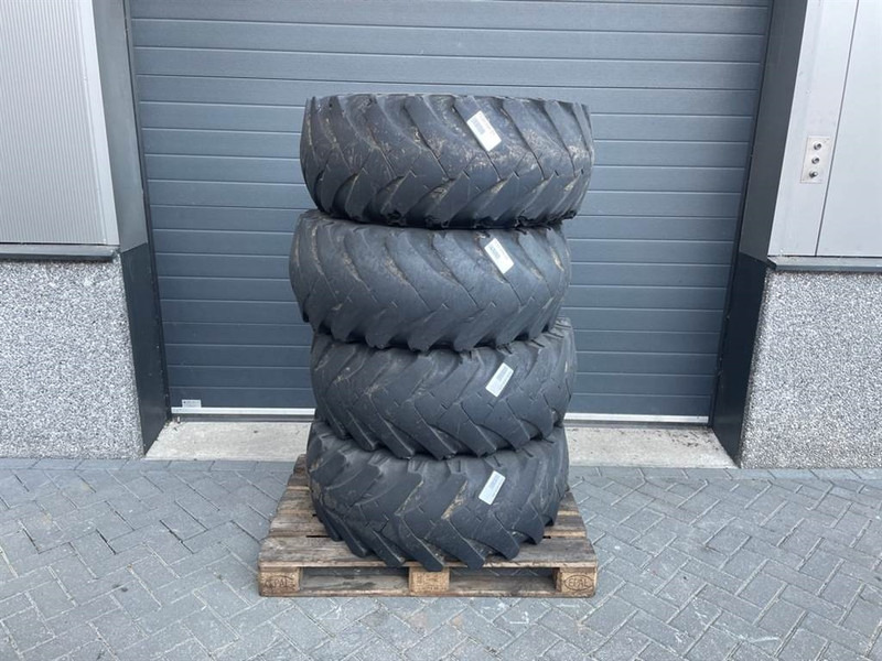 Ahlmann AZ6-Mitas 405/70-20 (16/70-20)-Tire/Reifen/Band - Jantes e pneus para Máquina de construção: foto 1 Ahlmann AZ6-Mitas 405/70-20 (16/70-20)-Tire/Reifen/Band - Jantes e pneus para Máquina de construção: foto 1
