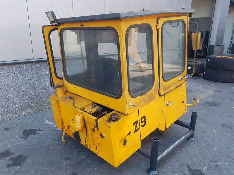 Ahlmann AZ9/AS7CS - Cabin/Kabine/Cabine - Cabine e interior para Máquina de construção: foto 4 Ahlmann AZ9/AS7CS - Cabin/Kabine/Cabine - Cabine e interior para Máquina de construção: foto 4