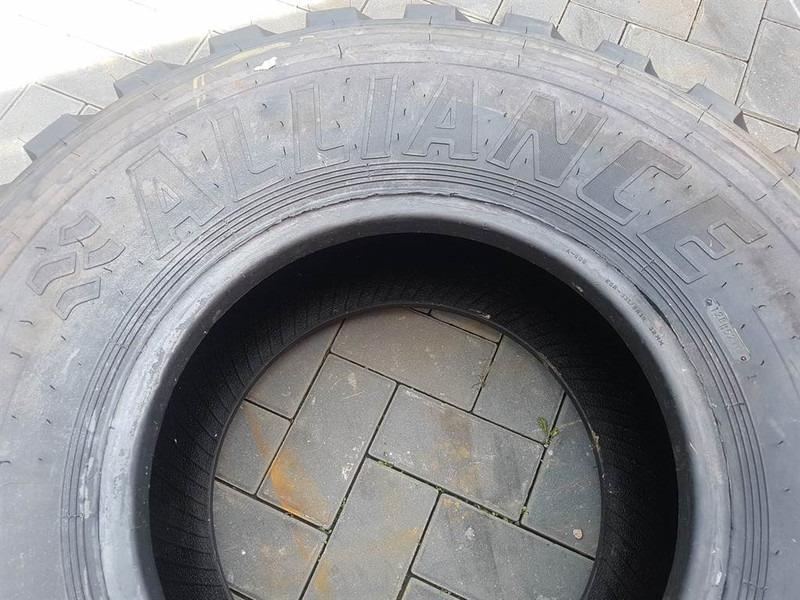 Alliance 335/80R18 EM - Tyre/Reifen/Band - Pneu para Máquina de construção: foto 3 Alliance 335/80R18 EM - Tyre/Reifen/Band - Pneu para Máquina de construção: foto 3