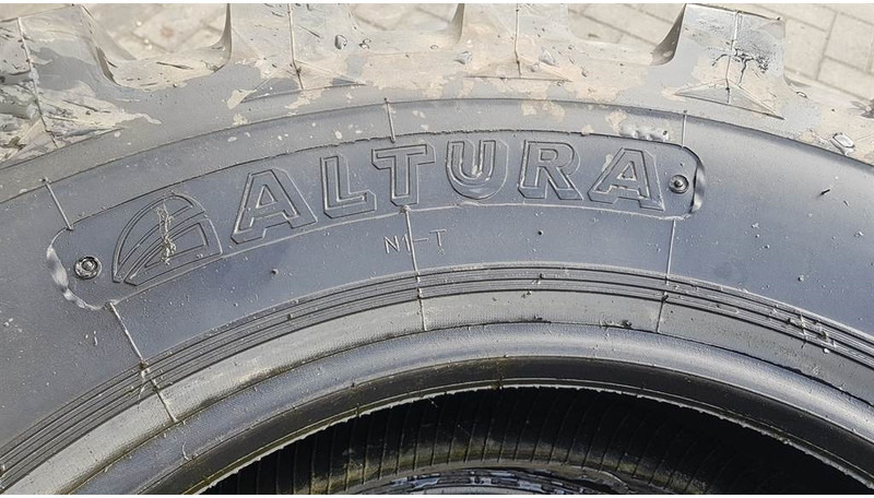 Altura 15.5-25 - Tyre/Reifen/Band - Pneu para Máquina de construção: foto 2 Altura 15.5-25 - Tyre/Reifen/Band - Pneu para Máquina de construção: foto 2