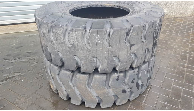 BKT 17.5-25 - Tyre/Reifen/Band - Pneu para Máquina de construção: foto 1 BKT 17.5-25 - Tyre/Reifen/Band - Pneu para Máquina de construção: foto 1