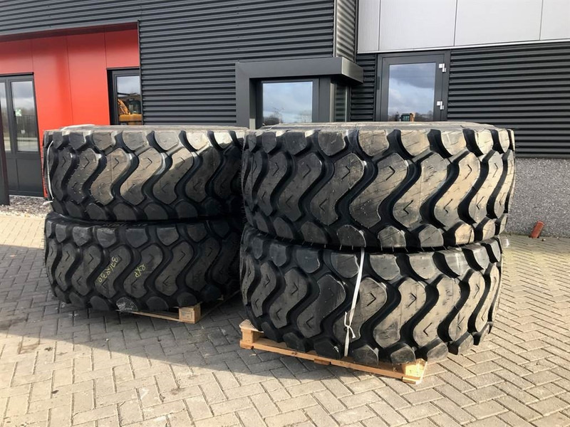 Banden/Reifen/Tires 26.5R25 XHA - Tyre/Reifen/Band - Jantes e pneus para Máquina de construção: foto 1 Banden/Reifen/Tires 26.5R25 XHA - Tyre/Reifen/Band - Jantes e pneus para Máquina de construção: foto 1