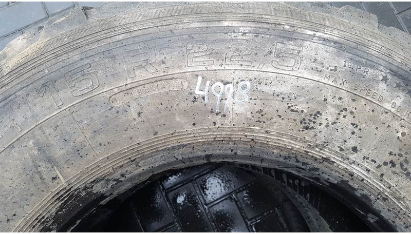 Bandenmarkt 15R22.5 - Tyre/Reifen/Band - Pneu para Máquina de construção: foto 3 Bandenmarkt 15R22.5 - Tyre/Reifen/Band - Pneu para Máquina de construção: foto 3