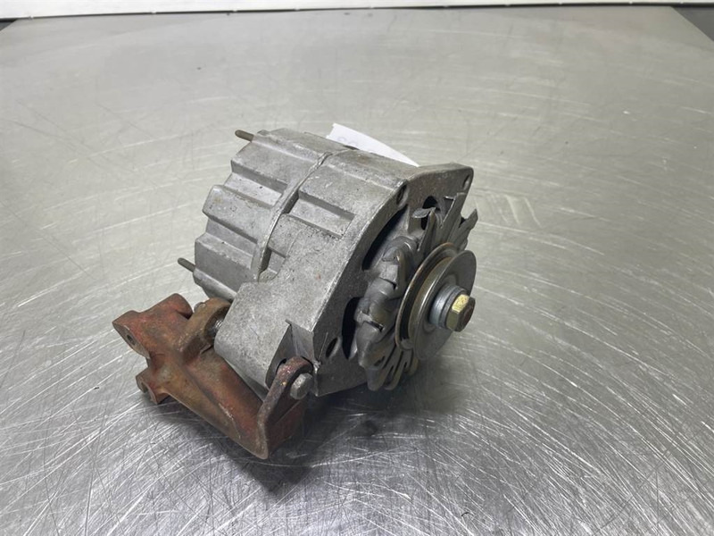 Bosch 0120488208-28V 35A-Alternator/Lichtmaschine/Dynamo - Motor para Máquina de construção: foto 2 Bosch 0120488208-28V 35A-Alternator/Lichtmaschine/Dynamo - Motor para Máquina de construção: foto 2