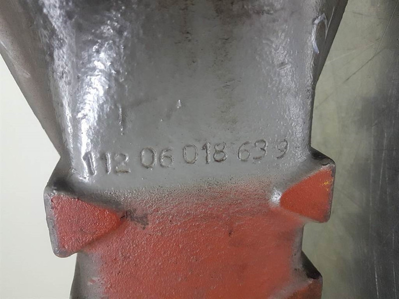 CLARK-HURTH 317/112/54-Spicer Dana 11206018639-Axle housing - Eixo e peças para Máquina de construção: foto 5 CLARK-HURTH 317/112/54-Spicer Dana 11206018639-Axle housing - Eixo e peças para Máquina de construção: foto 5