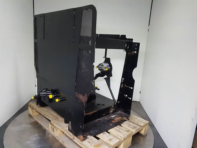 Case 621D-84528083-Tank/Behälter/Reservoir - Hidráulica para Máquina de construção: foto 4 Case 621D-84528083-Tank/Behälter/Reservoir - Hidráulica para Máquina de construção: foto 4