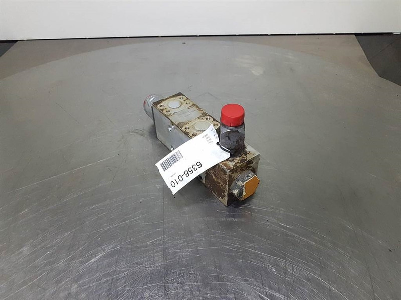 Case 921C - L127968 - Valve/Ventile/Ventiel - Hidráulica para Máquina de construção: foto 1 Case 921C - L127968 - Valve/Ventile/Ventiel - Hidráulica para Máquina de construção: foto 1