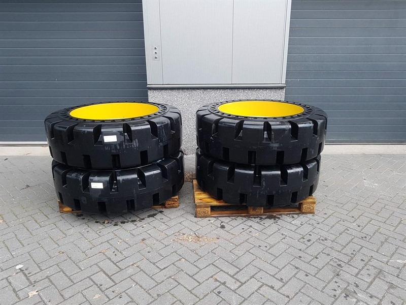 Cat 910/914 - 447-1131 - Tyre/Reifen/Band - Jantes e pneus para Máquina de construção: foto 1 Cat 910/914 - 447-1131 - Tyre/Reifen/Band - Jantes e pneus para Máquina de construção: foto 1