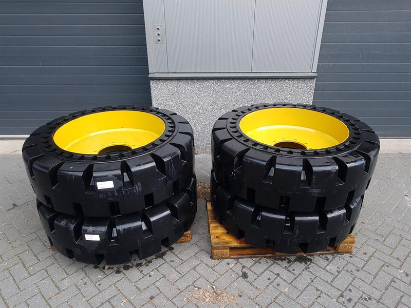 Cat 910/914 - 447-1131 - Tyre/Reifen/Band - Jantes e pneus para Máquina de construção: foto 2 Cat 910/914 - 447-1131 - Tyre/Reifen/Band - Jantes e pneus para Máquina de construção: foto 2