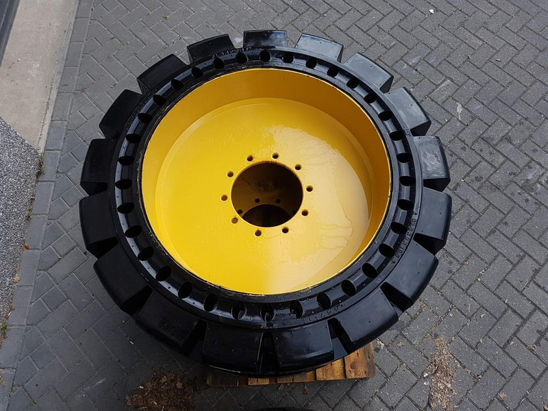 Cat 910/914 - 447-1131 - Tyre/Reifen/Band - Jantes e pneus para Máquina de construção: foto 4 Cat 910/914 - 447-1131 - Tyre/Reifen/Band - Jantes e pneus para Máquina de construção: foto 4