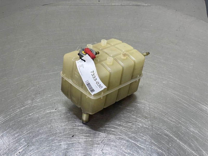 Cat 924G-227-0103-Expansion tank/Ausgleichsbehälter - Motor para Máquina de construção: foto 1 Cat 924G-227-0103-Expansion tank/Ausgleichsbehälter - Motor para Máquina de construção: foto 1