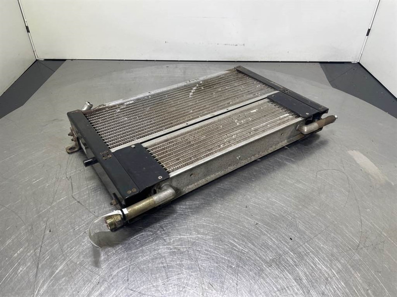 Cat 924G-239-6770-Cooler/Kühler/Koeler - Motor para Máquina de construção: foto 3 Cat 924G-239-6770-Cooler/Kühler/Koeler - Motor para Máquina de construção: foto 3