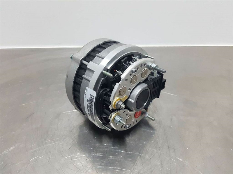 Deutz 1011-14V 60A-Alternator/Lichtmaschine/Dynamo - Motor para Máquina de construção: foto 4 Deutz 1011-14V 60A-Alternator/Lichtmaschine/Dynamo - Motor para Máquina de construção: foto 4