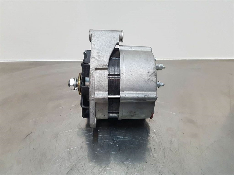 Deutz 28V 27A - Alternator/Lichtmaschine/Dynamo - Motor para Máquina de construção: foto 3 Deutz 28V 27A - Alternator/Lichtmaschine/Dynamo - Motor para Máquina de construção: foto 3
