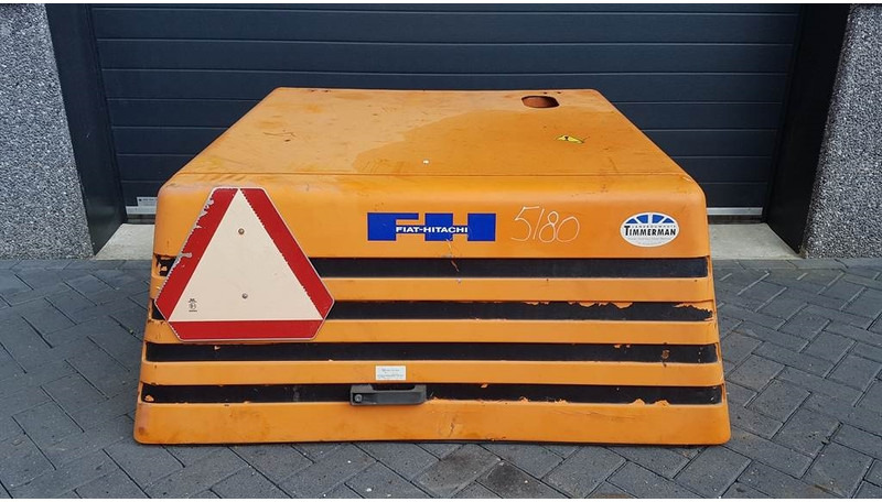 FIAT-HITACHI W 70 H - Engine hood/Motorhaube/Motorkap - Estrutura/ Châssis: foto 2 FIAT-HITACHI W 70 H - Engine hood/Motorhaube/Motorkap - Estrutura/ Châssis: foto 2