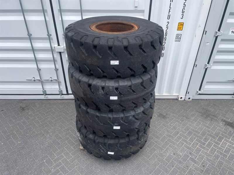 Hyundai HL740-9-Michelin 20.5R25-Tire/Reifen/Band - Jantes e pneus para Máquina de construção: foto 2 Hyundai HL740-9-Michelin 20.5R25-Tire/Reifen/Band - Jantes e pneus para Máquina de construção: foto 2