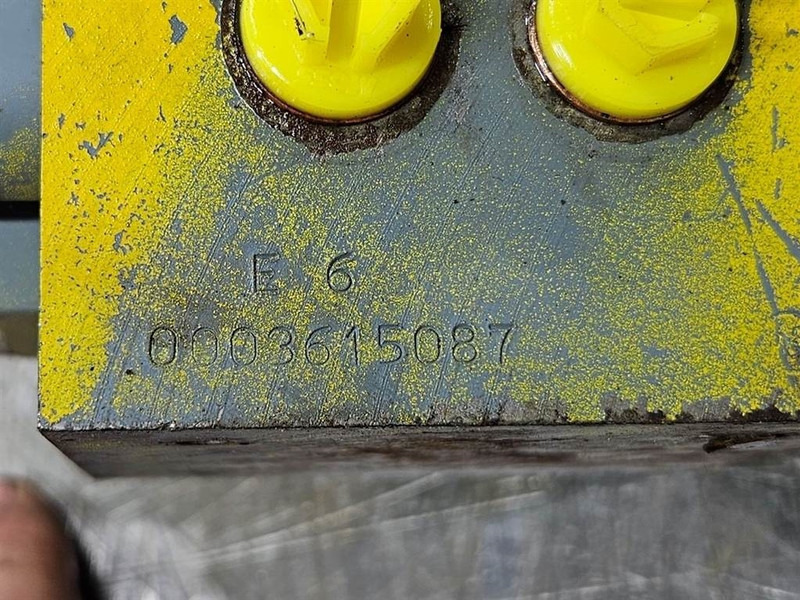 Kramer 512SL - Valve/Ventile/Ventiel - Hidráulica para Máquina de construção: foto 4 Kramer 512SL - Valve/Ventile/Ventiel - Hidráulica para Máquina de construção: foto 4