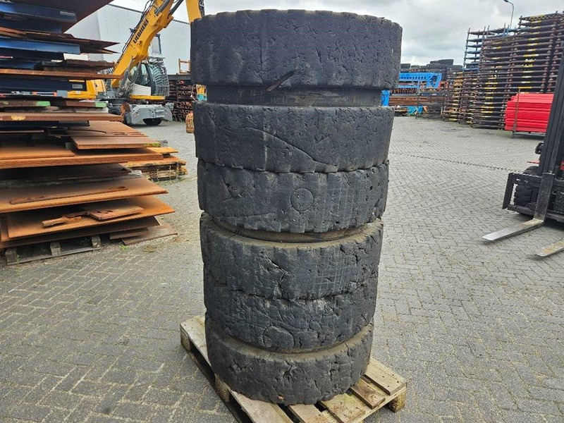 Liebherr 10.00-20 - Tire/Reifen/Band - Jantes e pneus para Máquina de construção: foto 3 Liebherr 10.00-20 - Tire/Reifen/Band - Jantes e pneus para Máquina de construção: foto 3