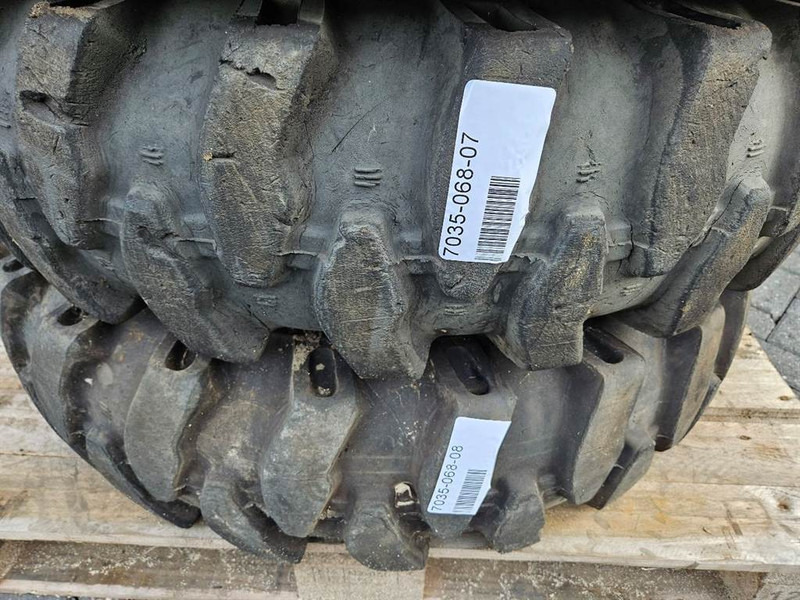 Liebherr A924B-Athletik 10.00-20-Tire/Reifen/Band - Jantes e pneus para Máquina de construção: foto 2 Liebherr A924B-Athletik 10.00-20-Tire/Reifen/Band - Jantes e pneus para Máquina de construção: foto 2
