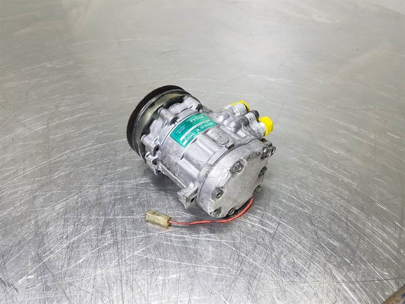 Liebherr L507-Sanden SD7B10-7170-Compressor/Kompressor - Compressor de ar condicionado para Máquina de construção: foto 2 Liebherr L507-Sanden SD7B10-7170-Compressor/Kompressor - Compressor de ar condicionado para Máquina de construção: foto 2
