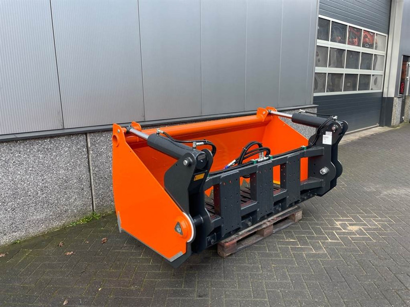 MAMMUT SC220M - Silage cutter/Silageschneider/Kuilhapper - Equipamento para silagem: foto 4 MAMMUT SC220M - Silage cutter/Silageschneider/Kuilhapper - Equipamento para silagem: foto 4