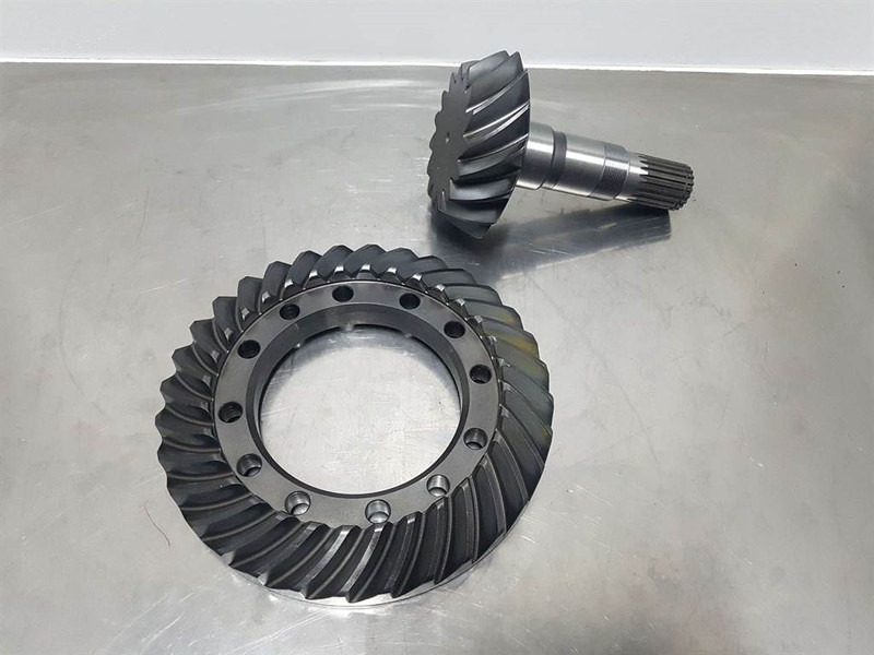 MC Cormick -Carraro CA64234-Bevel gear set/Kegelra - Eixo e peças para Máquina de construção: foto 5 MC Cormick -Carraro CA64234-Bevel gear set/Kegelra - Eixo e peças para Máquina de construção: foto 5