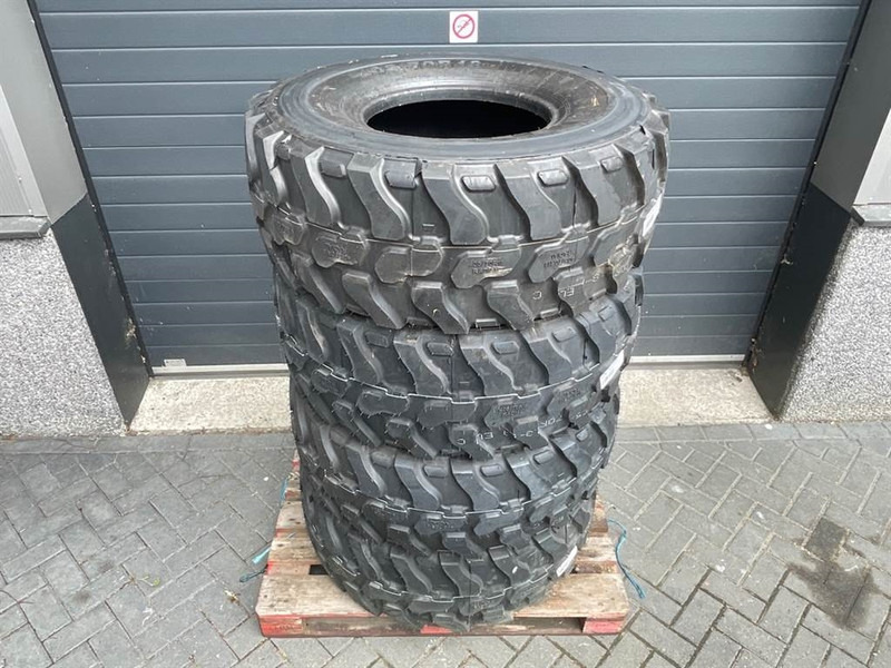 Magna 405/70R18-Tire/Reifen/Band - Jantes e pneus para Máquina de construção: foto 2 Magna 405/70R18-Tire/Reifen/Band - Jantes e pneus para Máquina de construção: foto 2