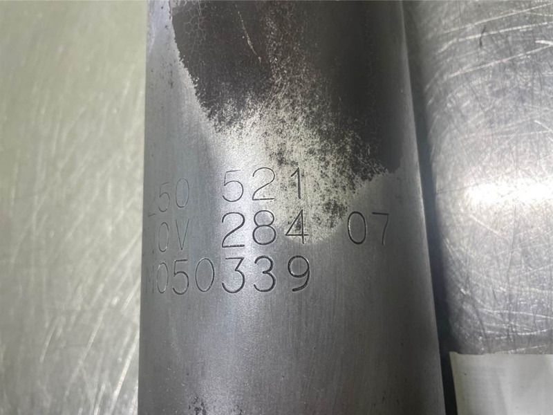Manitou MT523-250521-Exhaust/Auspuff/Uitlaat - Motor para Máquina de construção: foto 4 Manitou MT523-250521-Exhaust/Auspuff/Uitlaat - Motor para Máquina de construção: foto 4