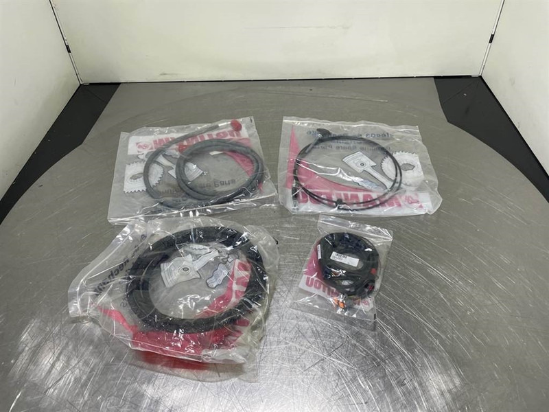 Manitou - Trailer hitch/Anhängerkupplung/Trekhaak - Estrutura/ Châssis para Máquina de construção: foto 3 Manitou - Trailer hitch/Anhängerkupplung/Trekhaak - Estrutura/ Châssis para Máquina de construção: foto 3