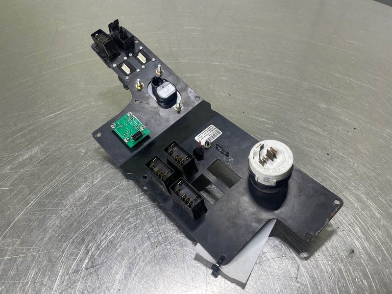 Mecalac 12MTX-3834673/3833717-Dashboard/Console/Konsole - Cabine e interior para Máquina de construção: foto 4 Mecalac 12MTX-3834673/3833717-Dashboard/Console/Konsole - Cabine e interior para Máquina de construção: foto 4