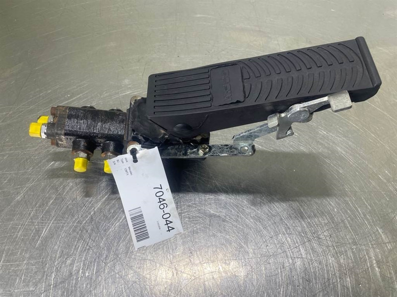 Mecalac 12MTX-5360657-Brake valve/Bremsventile/Remventiel - Hidráulica para Máquina de construção: foto 4 Mecalac 12MTX-5360657-Brake valve/Bremsventile/Remventiel - Hidráulica para Máquina de construção: foto 4