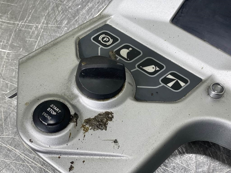 Mecalac 12MTX-6160134-Dashboard/Console/Konsole - Cabine e interior para Máquina de construção: foto 5 Mecalac 12MTX-6160134-Dashboard/Console/Konsole - Cabine e interior para Máquina de construção: foto 5