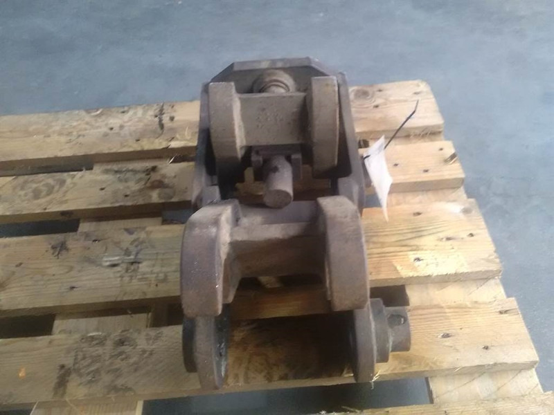 NADO Excomat NE 565 - Bobcat - Quick coupler - Acoplamento rápido: foto 2 NADO Excomat NE 565 - Bobcat - Quick coupler - Acoplamento rápido: foto 2