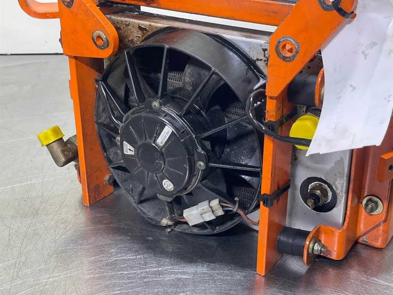 Schaeff - Cooler/Kühler/Koeler - Motor para Máquina de construção: foto 5 Schaeff - Cooler/Kühler/Koeler - Motor para Máquina de construção: foto 5