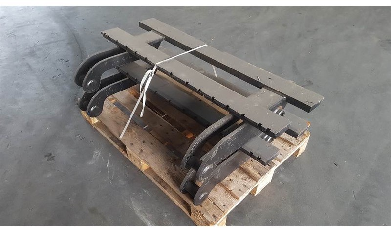 Schaeff SKL / SKS - Forks/Palletgabeln/Palletvorken - Garfos: foto 1 Schaeff SKL / SKS - Forks/Palletgabeln/Palletvorken - Garfos: foto 1