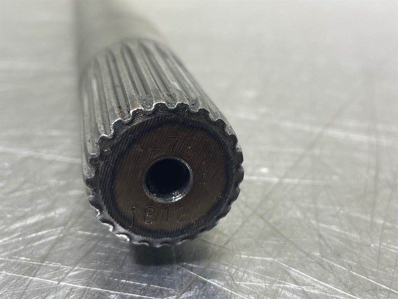 Schaeff SKL853-ZF AP-R735/P4-4472318123-Joint shaft - Eixo e peças para Máquina de construção: foto 4 Schaeff SKL853-ZF AP-R735/P4-4472318123-Joint shaft - Eixo e peças para Máquina de construção: foto 4