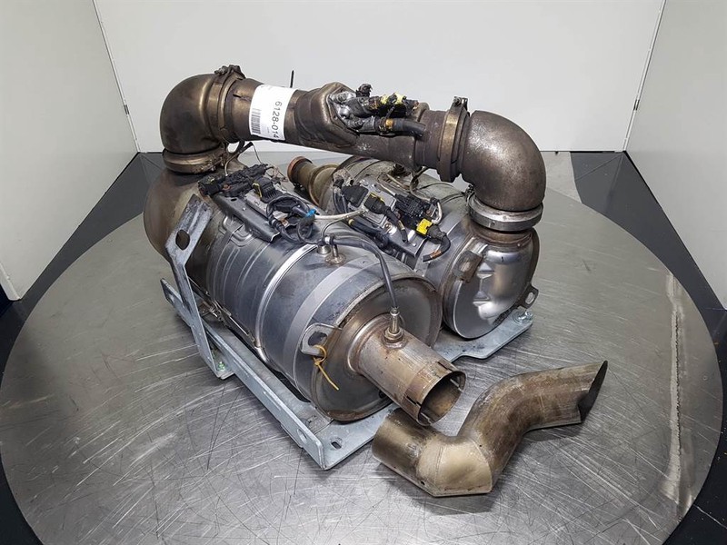 Sennebogen 818 - Exhaust system/Auspuff/Uitlaat - Motor e peças para Máquina de construção: foto 4 Sennebogen 818 - Exhaust system/Auspuff/Uitlaat - Motor e peças para Máquina de construção: foto 4